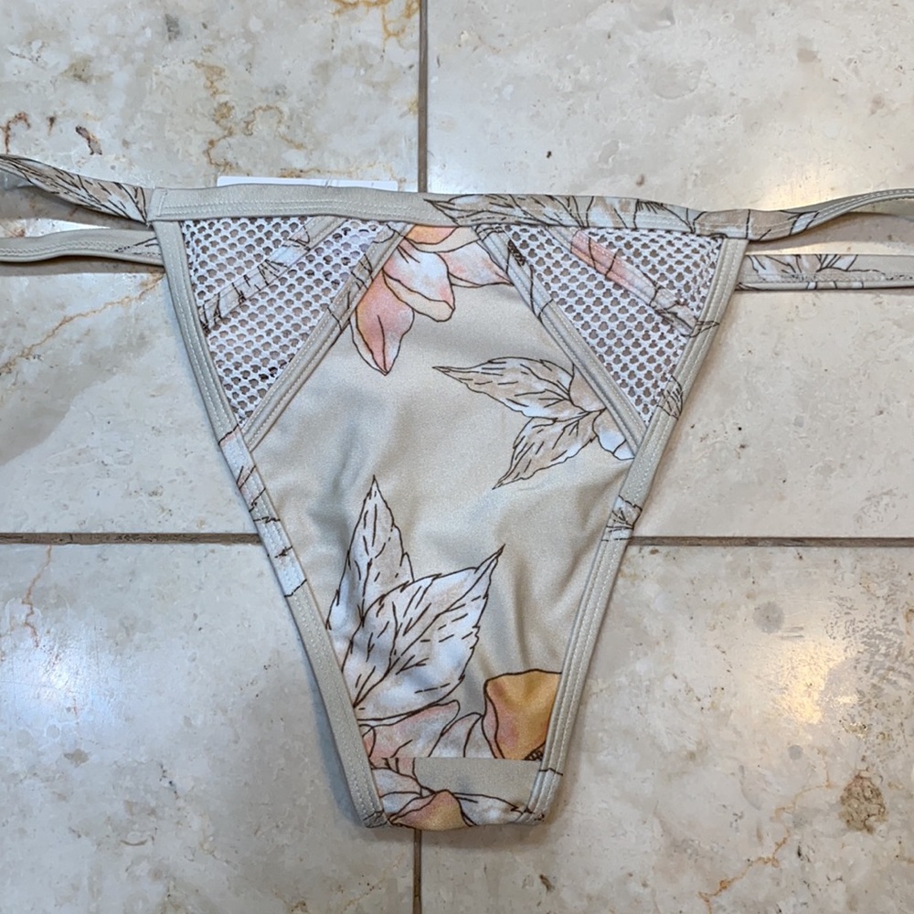 Some Days Lovin bikini bottom M - Picture 4 of 4
